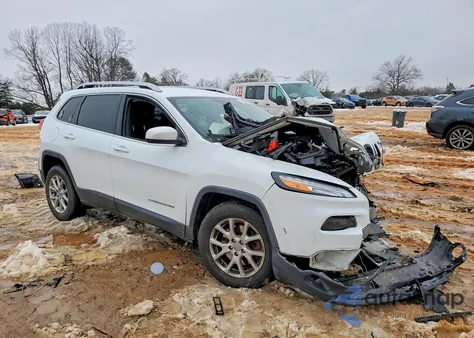 2017 Jeep Cherokee Latitude z USA, uszkodzony, nr VIN 1C4PJMCB7HW637041